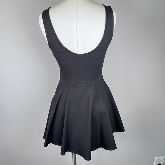 SOLD ON THRED UP - Lulu's Romper/Dress (hidden shorts) Black Deep-V Circle Skirt - Picture 11 of 16